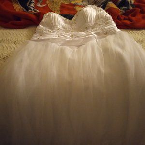 Wedding dress